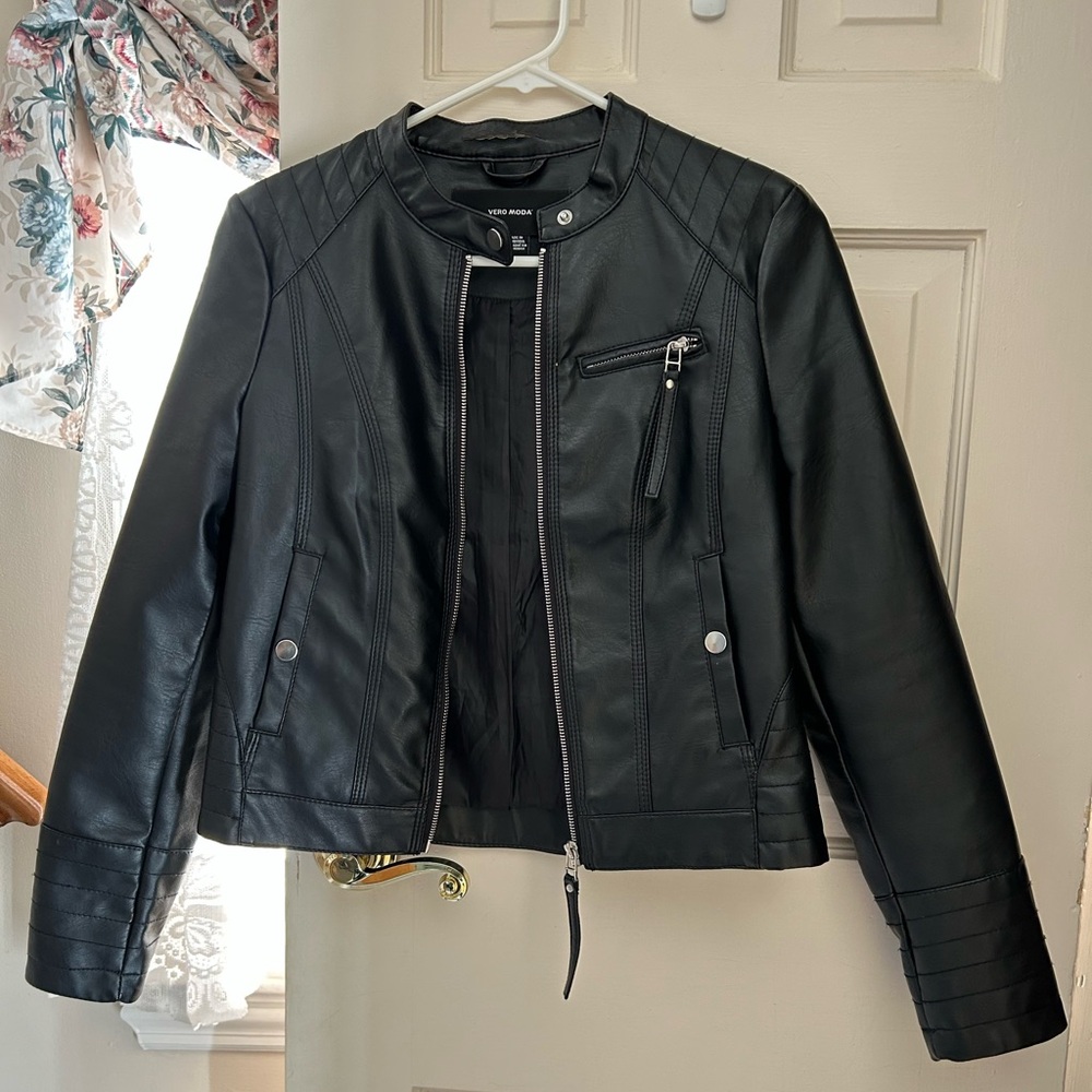 Women’s black faux leather jacket. Size Small